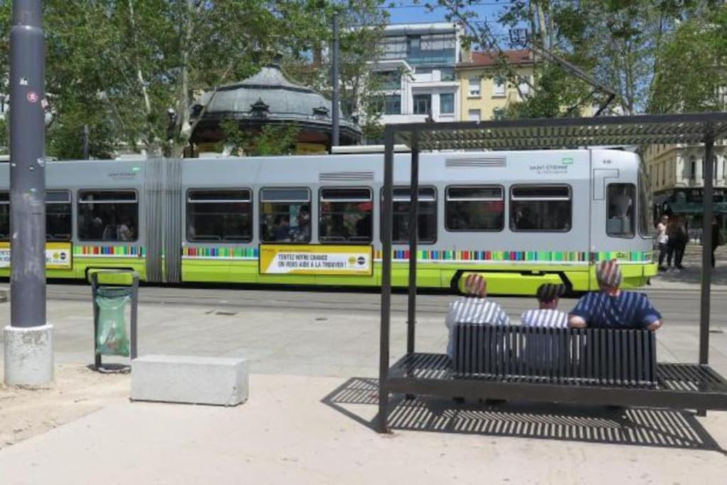 Magnifique T2 J Jaures Avec Garage Lägenhet Saint-Etienne  Exteriör bild